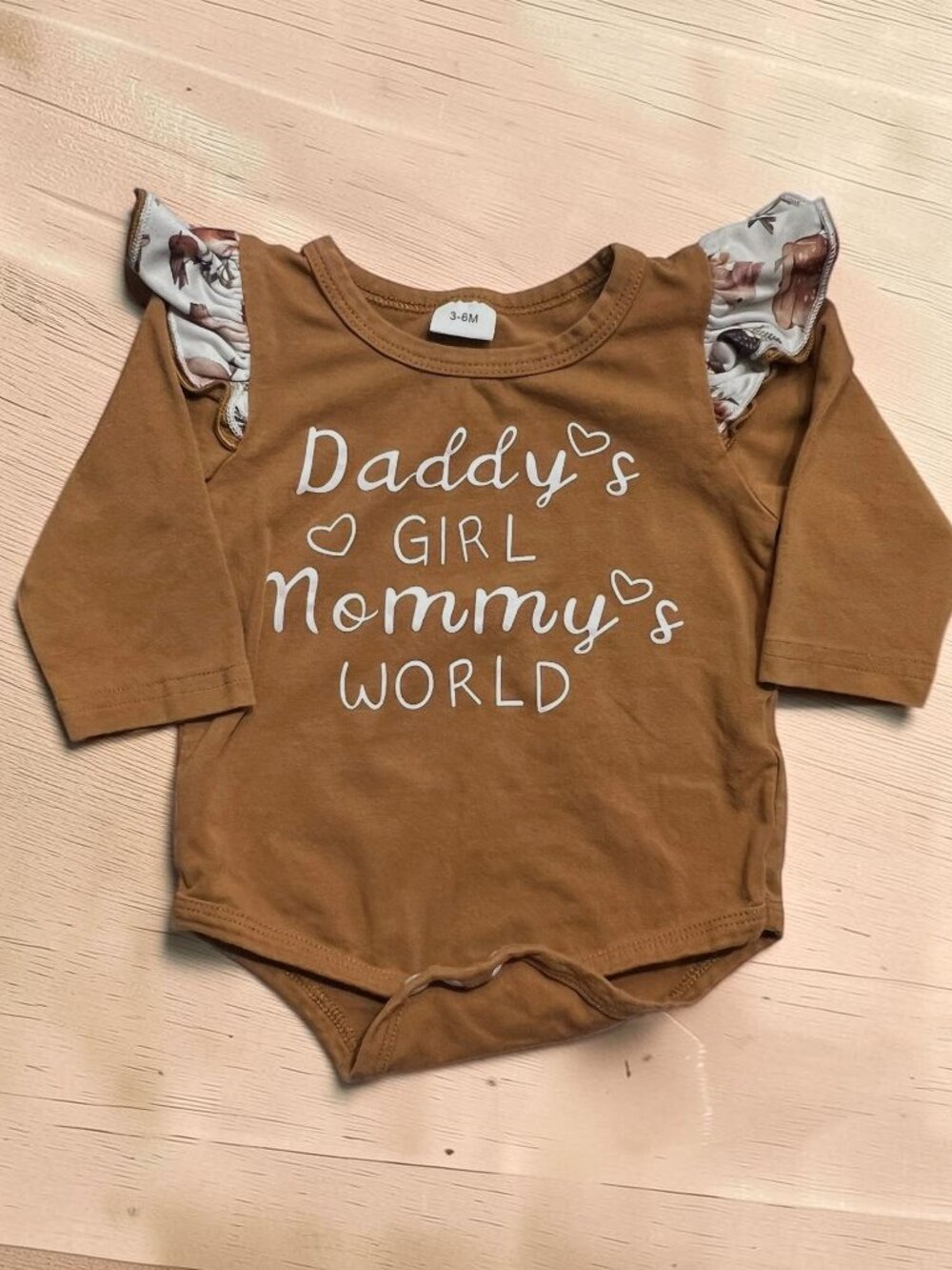 6/$12 💥♻ Infant Girls Brown LS Bodysuit Onesie | Size 3-6m | 7581